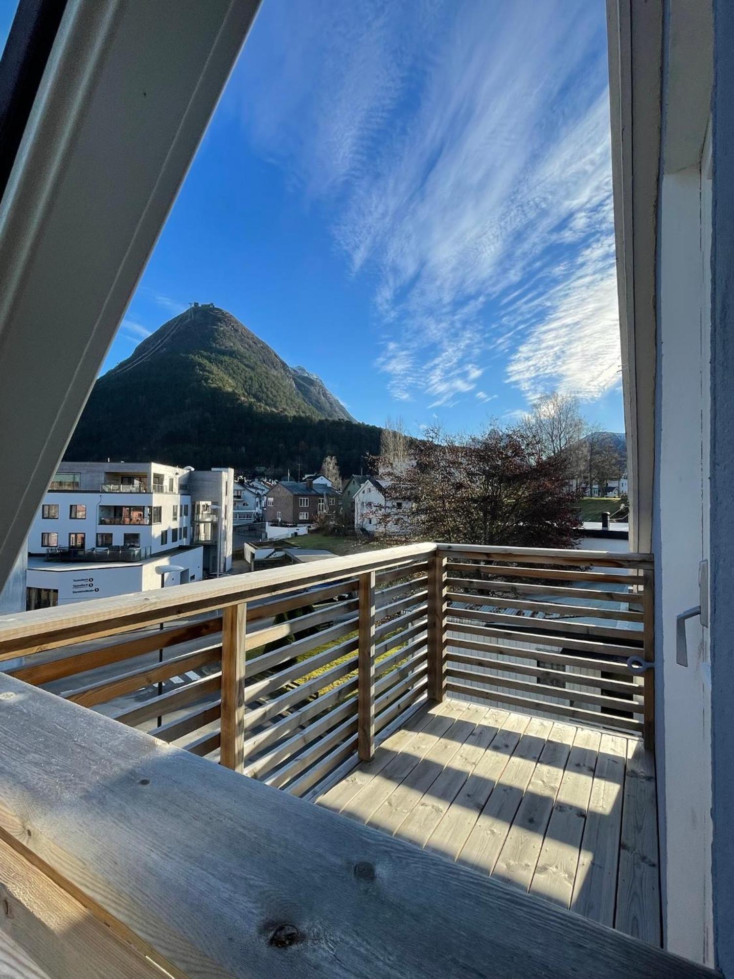 Appartamento Bakkebo Rampestreken Åndalsnes Esterno foto