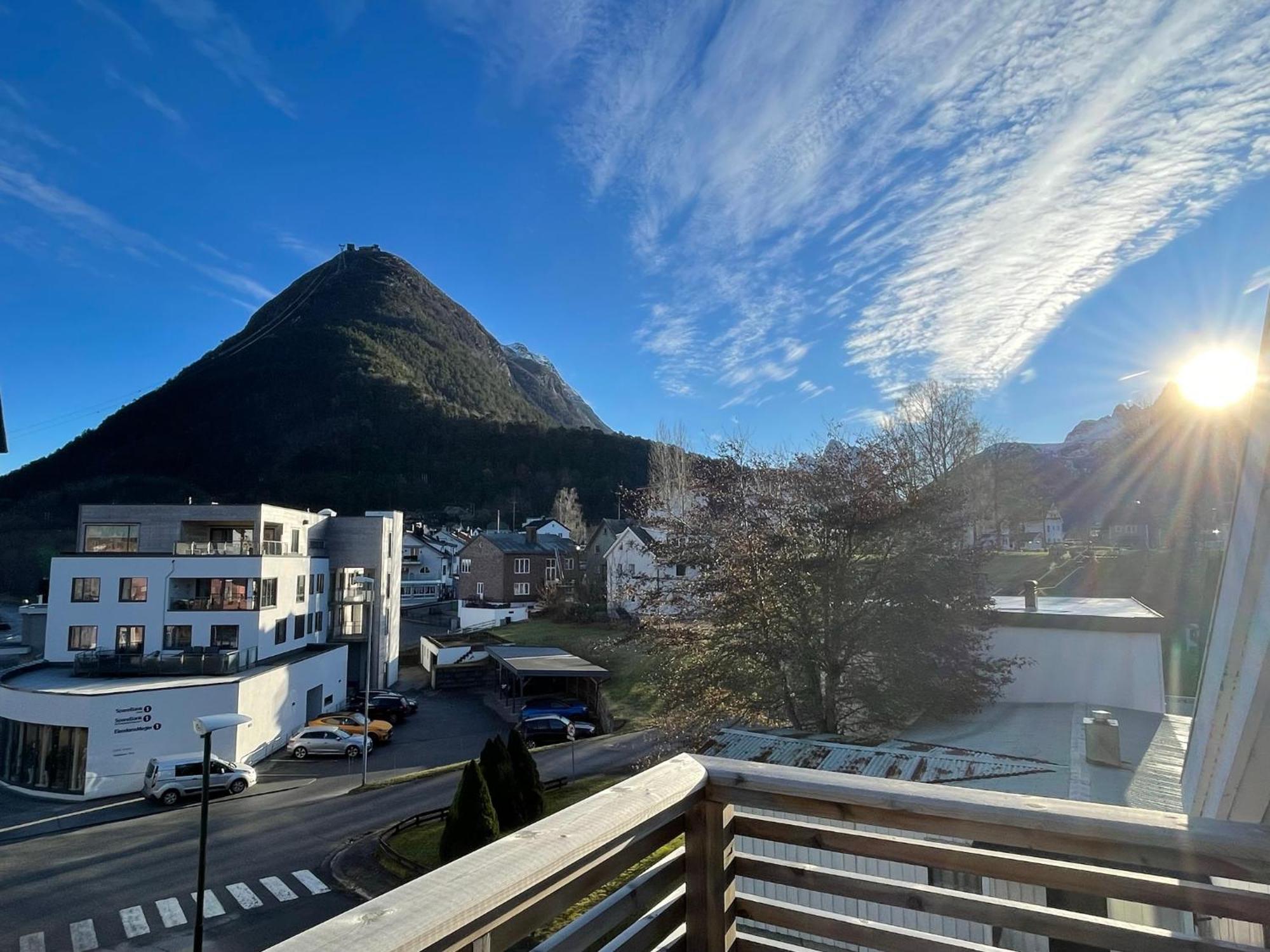 Appartamento Bakkebo Rampestreken Åndalsnes Esterno foto